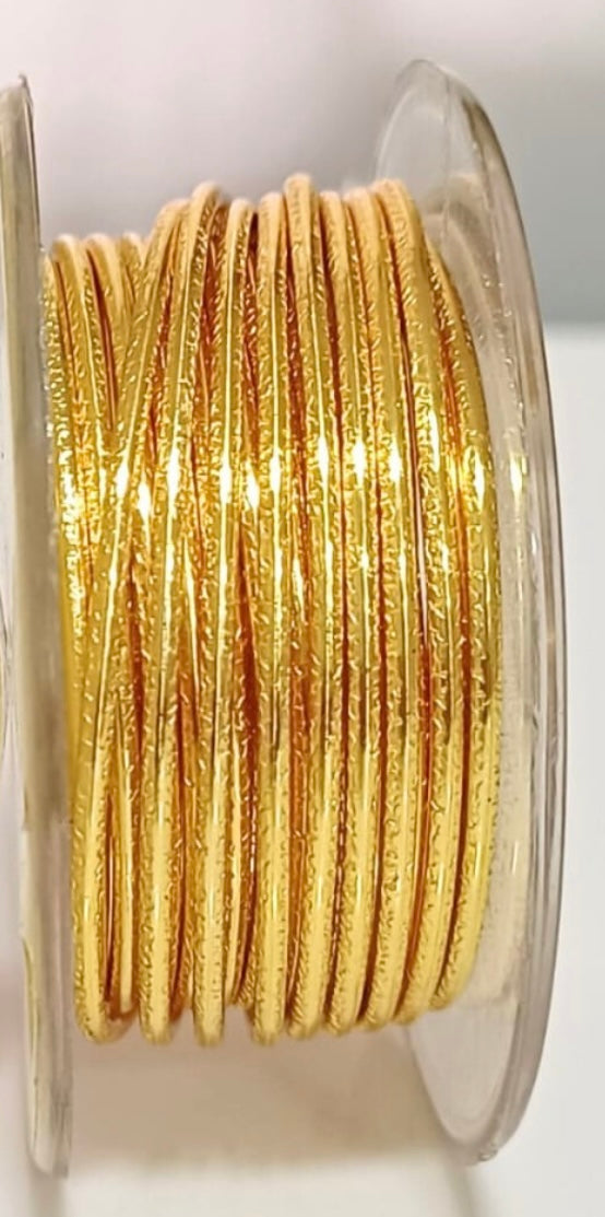 Gold-colored textured round wire, Hammered and Nidus model. Collection 2024. Specially designed for wire wrapping.
