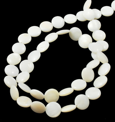 FLAT DISC OF NATURAL MOTHER OF PEARL SHELL