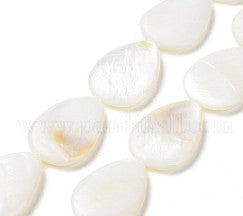 DROP OF NATURAL MOTHER OF PEARL SHELL. 18X13mm