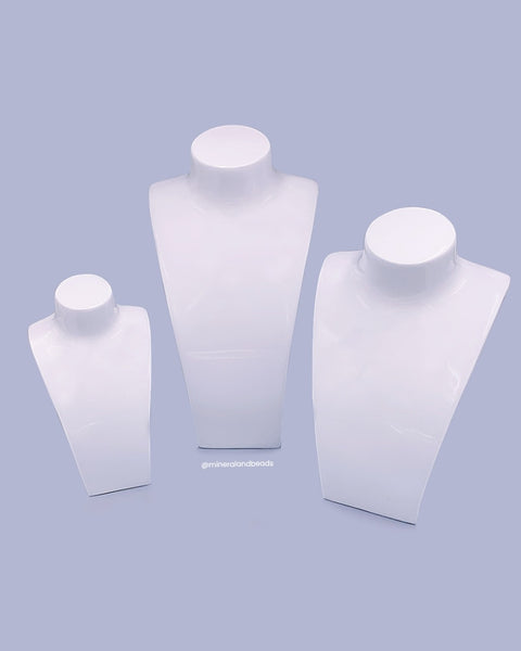 F. DISPLAY FOR NECKLACES. WHITE FIBERGLASS
